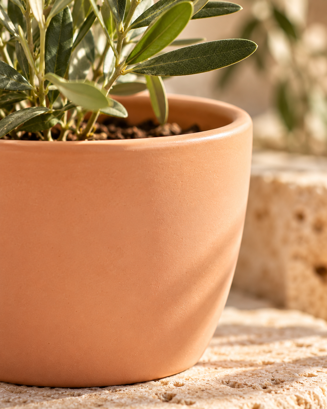 Matte Tuscan Sphere – Mini ceramic plant pot – Ø7.5 × H6 cm