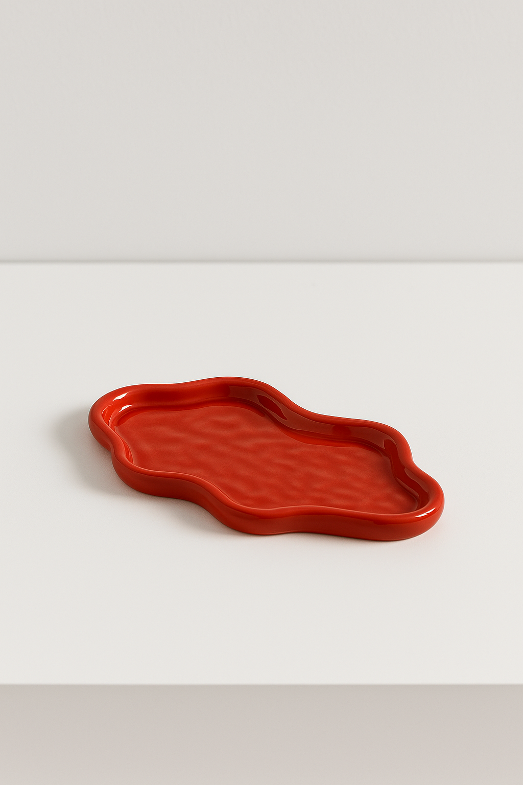 Plateau Nuage en Céramique Rouge – Vide-Poche Design Haut de Gamme – Grand Modèle 26 cm