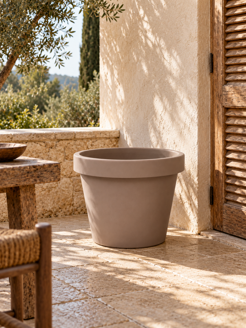Lira Taupe – XXL stone-effect pot – Ø65 / Ø75 cm