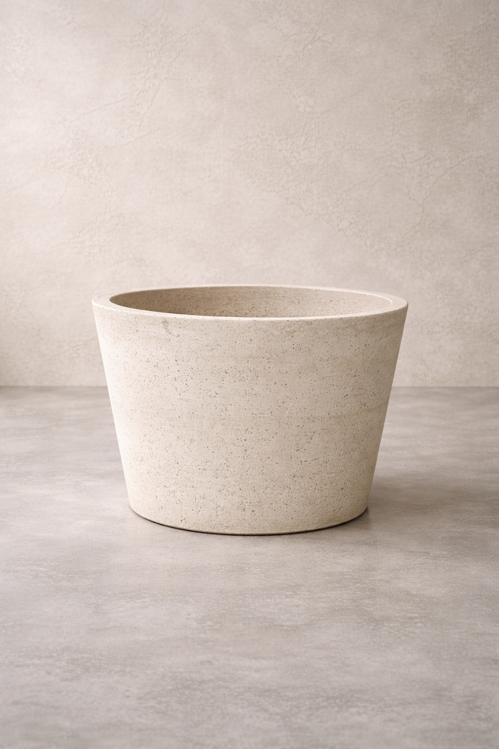 Cache-pot Beige Patiné – Grand cache-pot décoratif en fibre de pierre