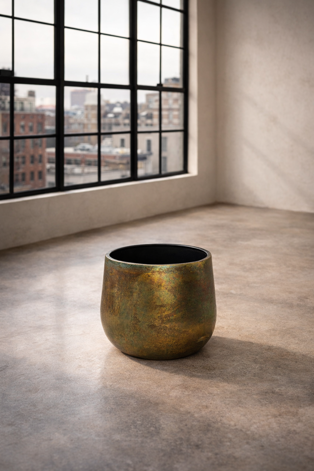 Cache-pot fait main Elisa Vintage Green en métal patiné – Pot décoratif rustique chic pour intérieur